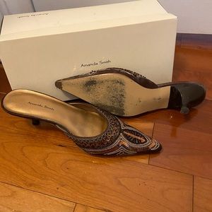 AMANDA SMITH size 7.5 kitten heel mules